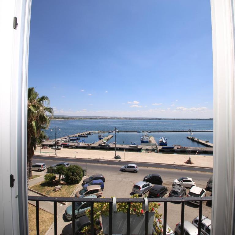 Don Alfredo - Studio with Sea View - 1