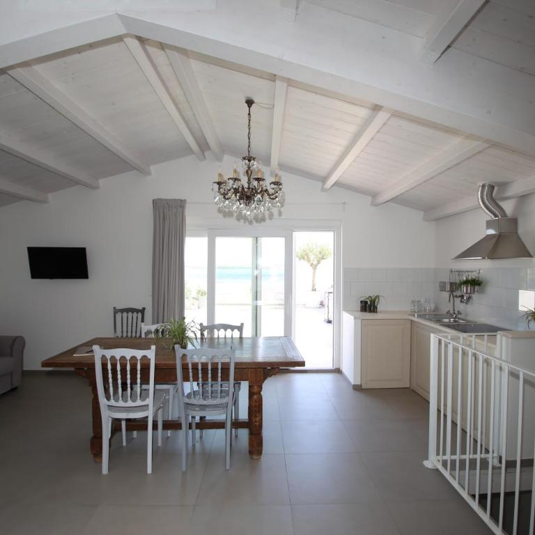 Don Alfredo - Deluxe Suite with Sea View - 3