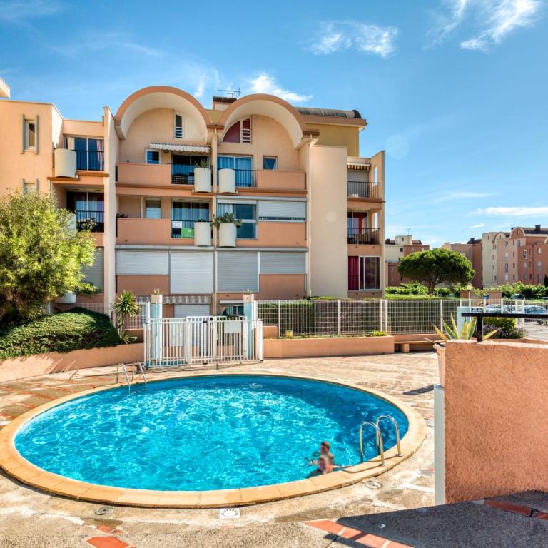 Appartement et Studio Le Méditerranée Port Soleil - Apartment with Sea View - 21