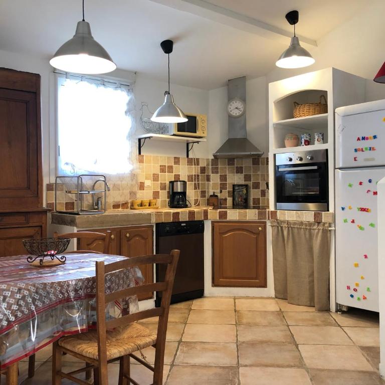 Sanary/mer ~ Maison de vacances ~ 6 couchages - Casa con 3 Camere da Letto - 3