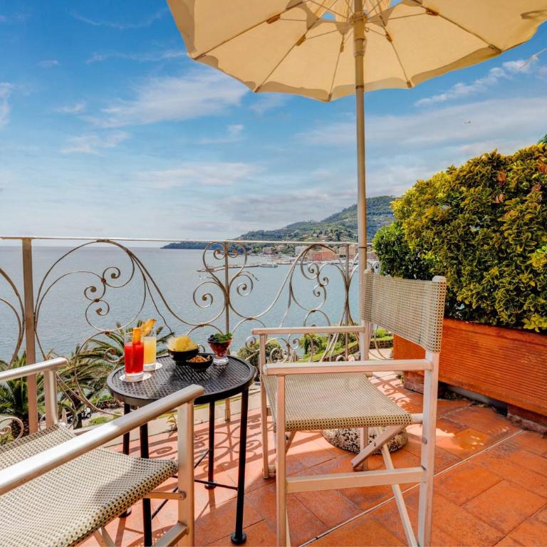Hotel Continental - Camera Panoramic Matrimoniale/Doppia con Letti Singoli - 1