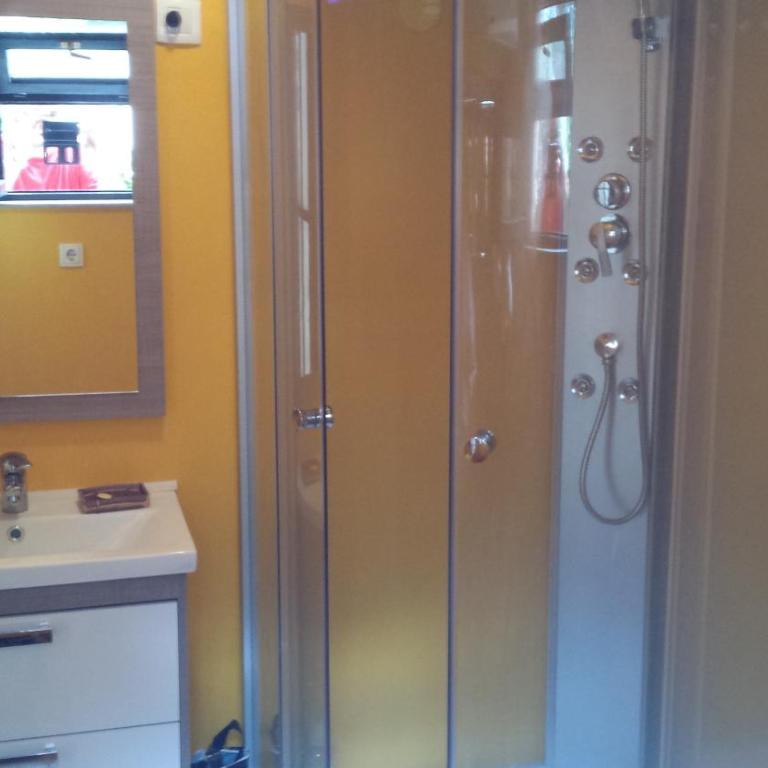 Sole Apartments - Family Studio - 4