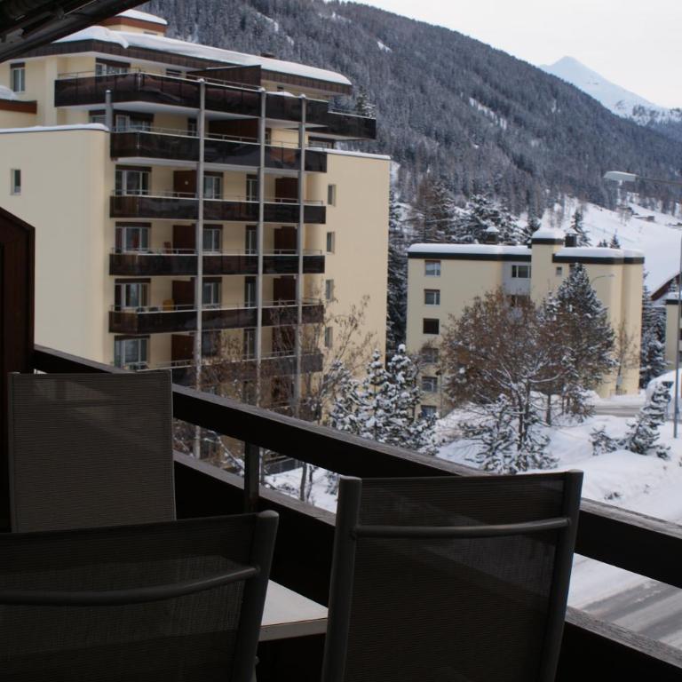 Des Alpes - Apartment mit 1 Schlafzimmer, Balkon und Bergblick - 17