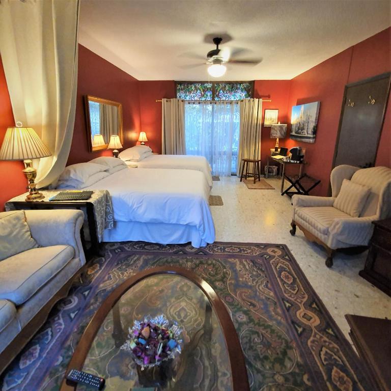 Dickinson Guest House, Guadalajara Expo - Habitación Deluxe con 2 camas grandes - 3
