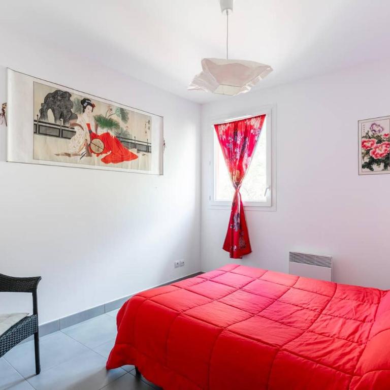 "Bien Vivre Ensemble" aux Marches du Soleil - Chambres privées chez l'habitant dans appartement partagé - Chambre Double avec Salle de Bains Commune - 43