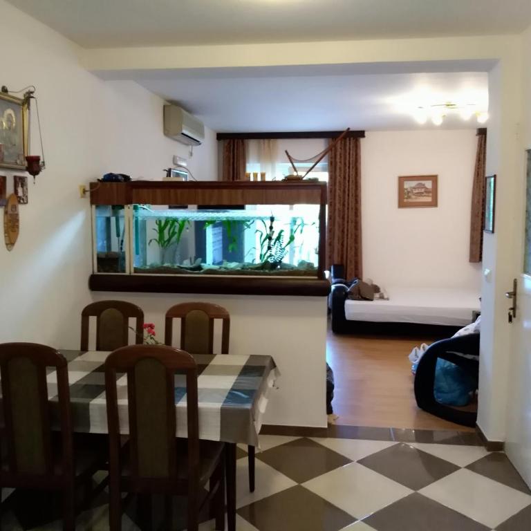Apartmani Jovanovic - Komfor Studio s Terasom i Sopstvenim Spoljnim Kupatilom - 5