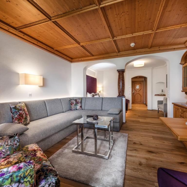 Alpines Lifestyle Hotel Tannenhof - Deluxe Junior Suite - 11