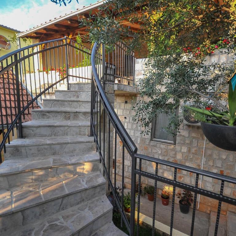 Villa Flamingo - Apartment mit Terrasse - 8