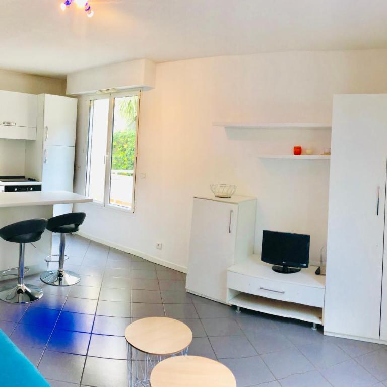 Studio plage parking et proche vieil antibes - Studio - 6