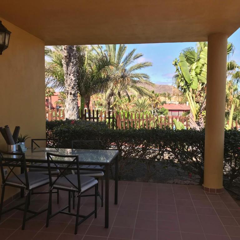 MY PRETTY HOME - Lovely and spacious surrounded by tropical gardens - private covered and uncovered terrace - pool - parking - FREE FIBRE OPTIC INTERNET - Apartamento con vistas a la piscina - 10