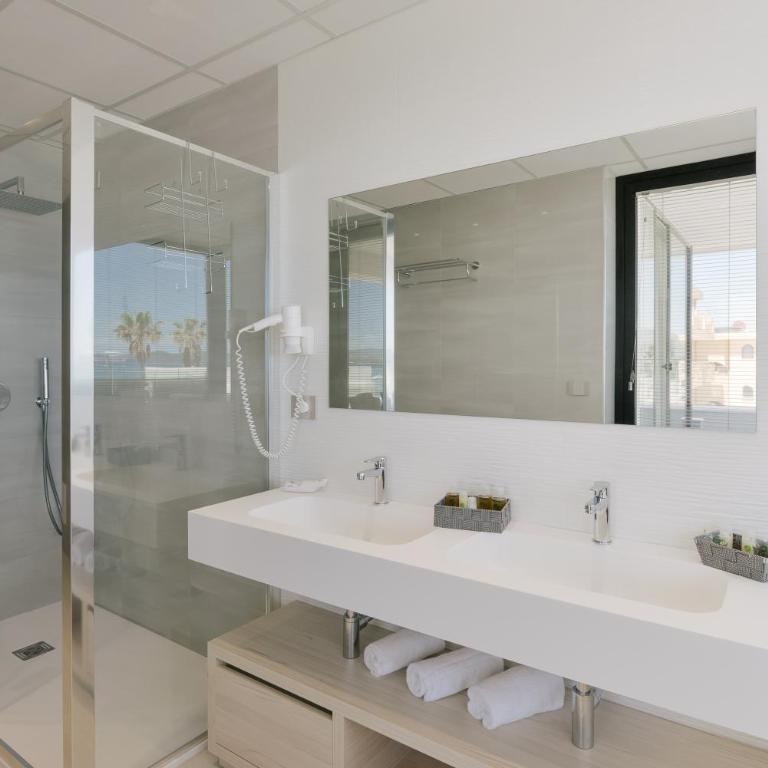 Residence Picalè - Appartamento Superior con 2 Camere da Letto, Terrazza e Vista Mare - 3