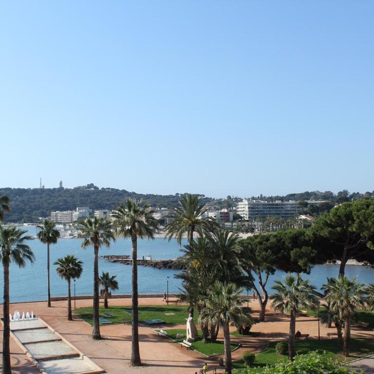 STUDIO STANDING BORD DE MER ET VUE - Appartement - Vue sur Mer - 3