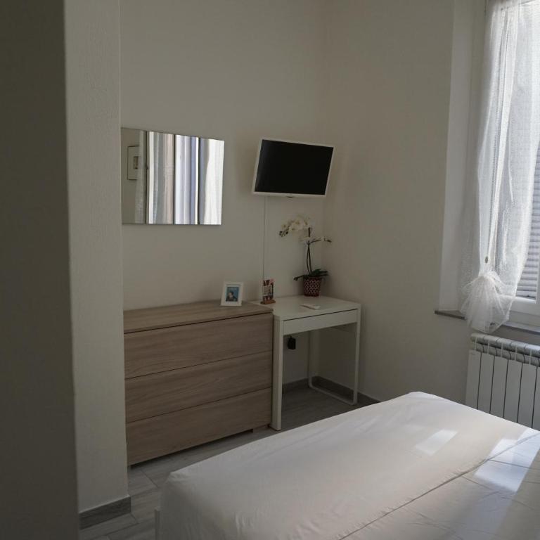 Le Tre Borghesi - Camera Matrimoniale con Bagno Privato - 7