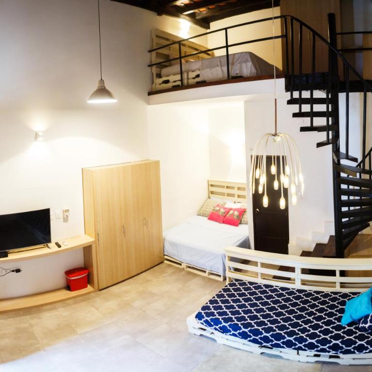 Aroha Villana Hostel - Habitación Familiar Deluxe - 1