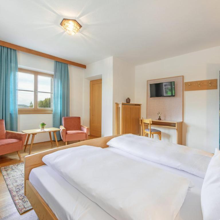 Hotel Bewaller - Camera Familiare con Balcone - 2