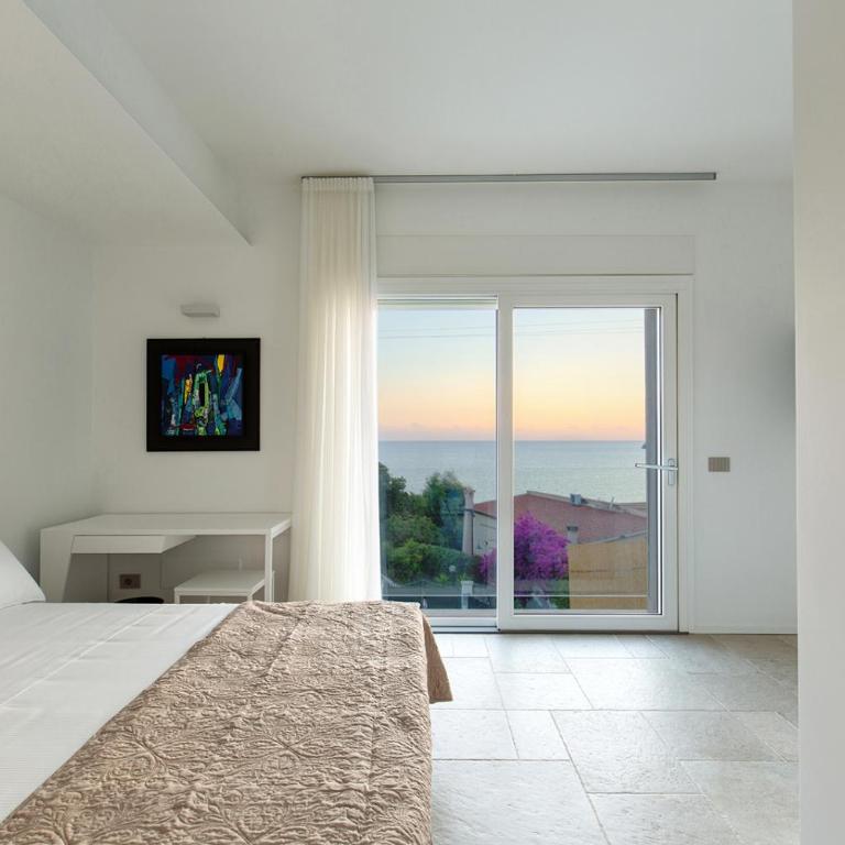 Scissure Sea Suite - Camera Matrimoniale con Vista Mare - 1