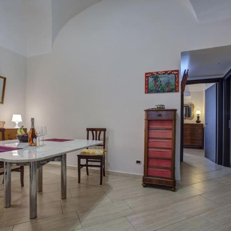 Sant'Anna house: nel cuore della Catania antica! - One-Bedroom Apartment - 10