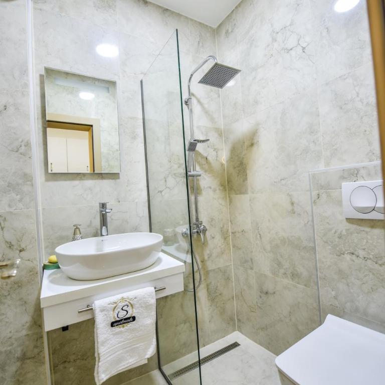 S APARTMENTS - Apartment with Terrace - 11