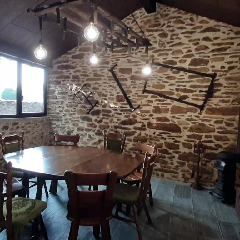 Casa Velha - Three-Bedroom House - 16