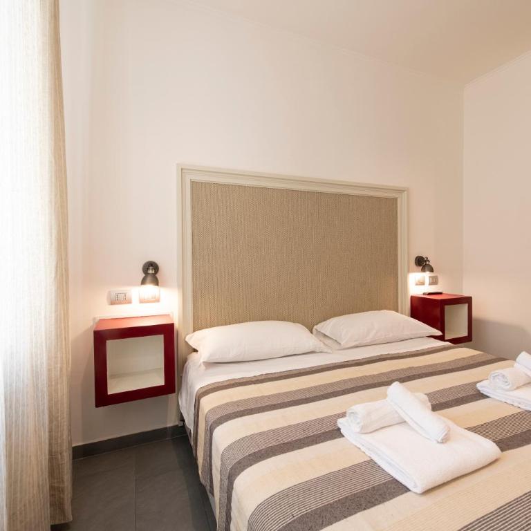 Guest House Al Conservatorio - Camera Standard Matrimoniale/Doppia con Letti Singoli - 1