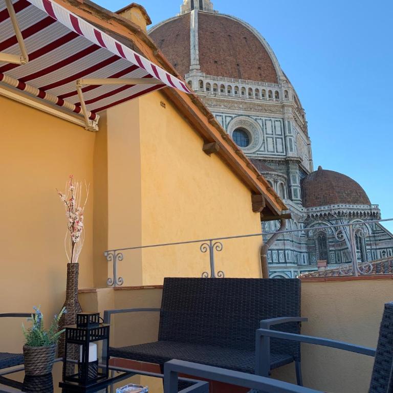 Domus Plaza - Apartment with Terrace with Cathedral View - 3