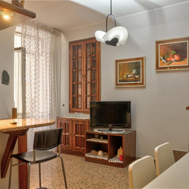 Casa Tinin - Appartamento con 2 Camere da Letto - 2