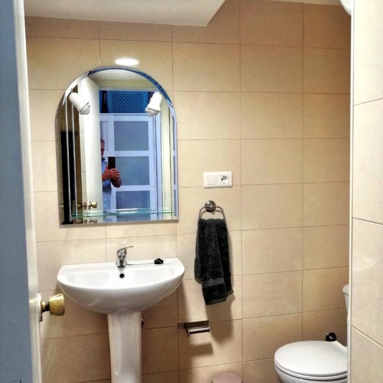 City Central Upper Floor Sunny Terrace - Apartamento Estudio - 15