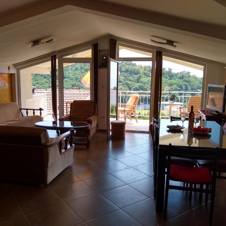 Apartmani Neda Bane - Studio with Balcony and Sea View (4 Adults) - 11