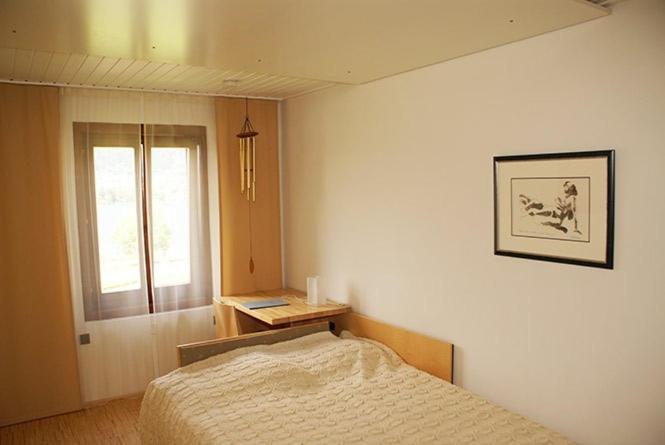 Frühstückspension "Schlosswirt" - Dreibettzimmer mit Balkon - 8