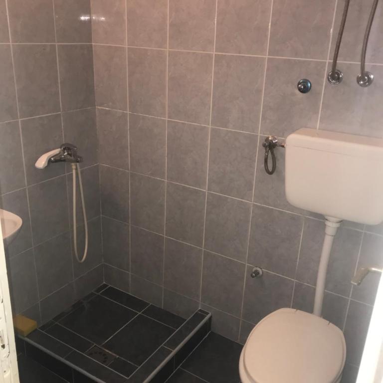 Apartments MM Budva - Triple Room with Bathroom - 4