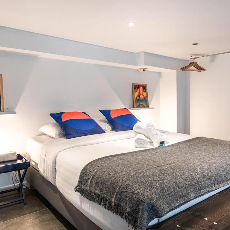 Outstanding Artist Loft - 6 guests - Marais and Canal - Appartement 2 Chambres - 26