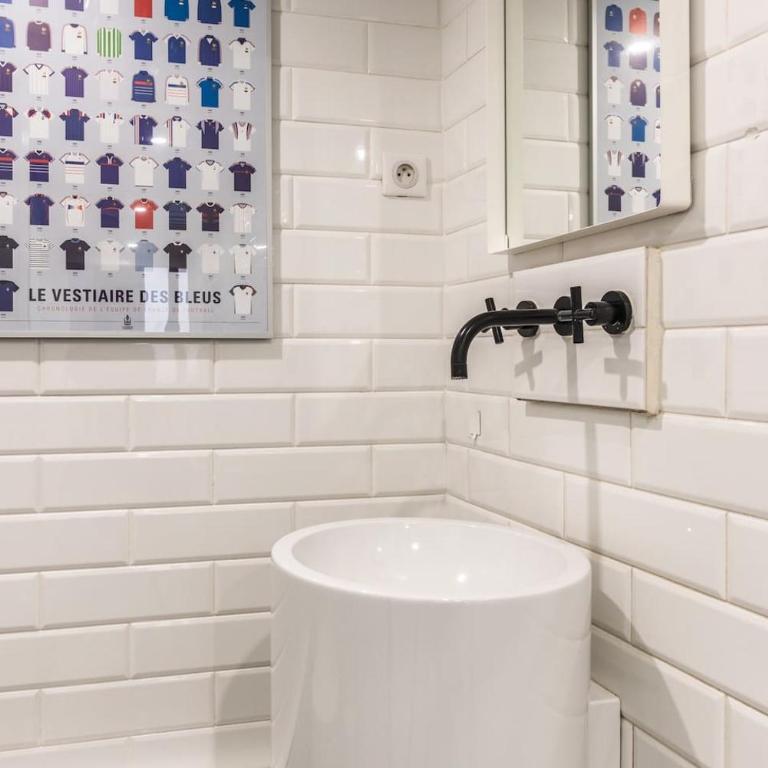 Outstanding Artist Loft - 6 guests - Marais and Canal - Appartement 2 Chambres - 29