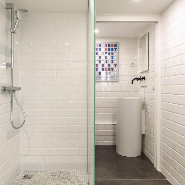 Outstanding Artist Loft - 6 guests - Marais and Canal - Appartement 2 Chambres - 28