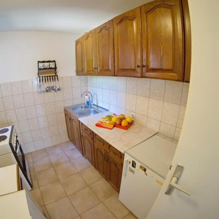Nina - Apartment with Balcony - 9