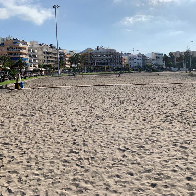 Cozy Studio in Los Cristianos Beach FREE WIFI - Estudio con balcón - 11
