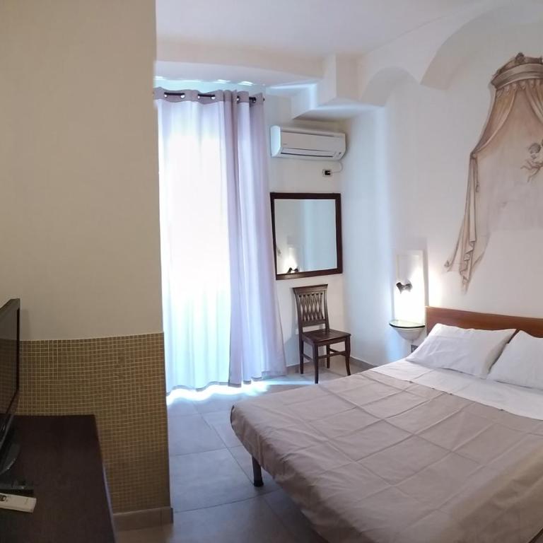 Hotel Vittorio Veneto Napoli - Standard Double Room - 3