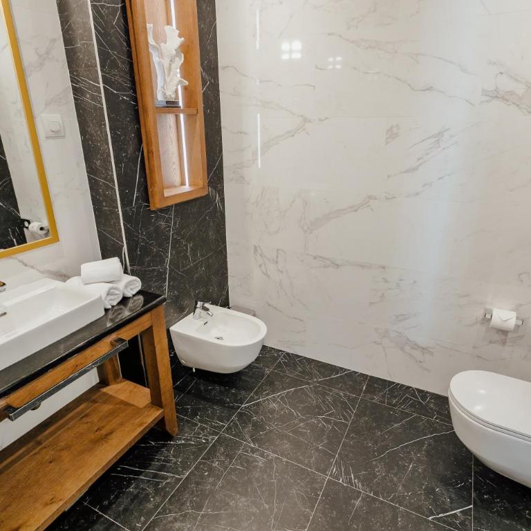 Boutique Hotel Casa del Mare - Vizura - Deluxe Suite with Sea View - 16