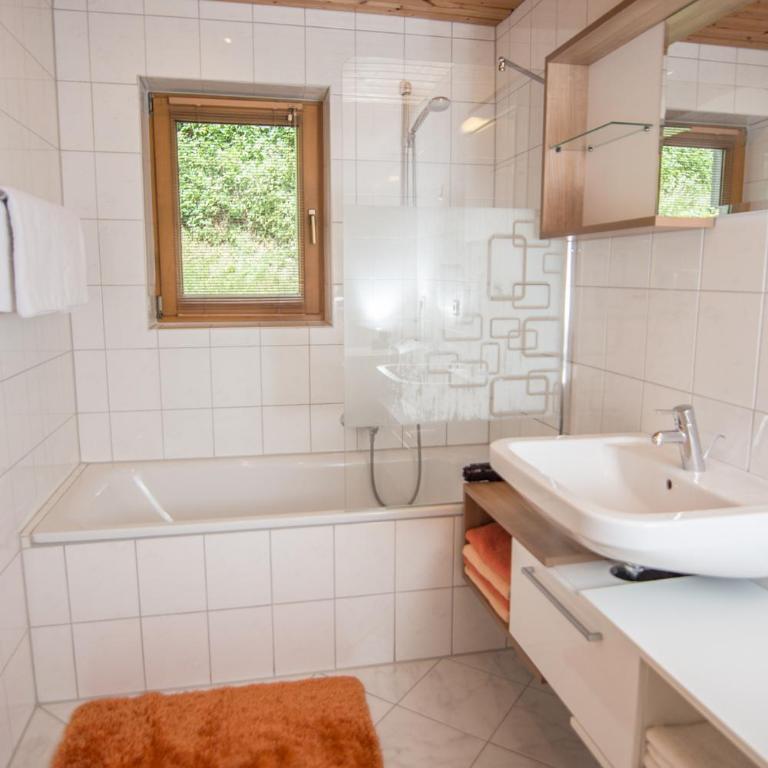 Alpsapart Regina - Two-Bedroom Apartment - 8