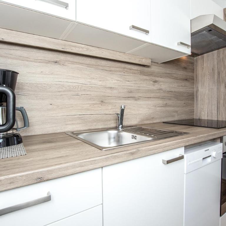 Alpsapart Regina - Two-Bedroom Apartment - 6
