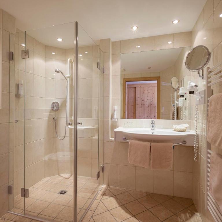Hotel Zentral ****superior - Doppelzimmer „Classic“ - 4
