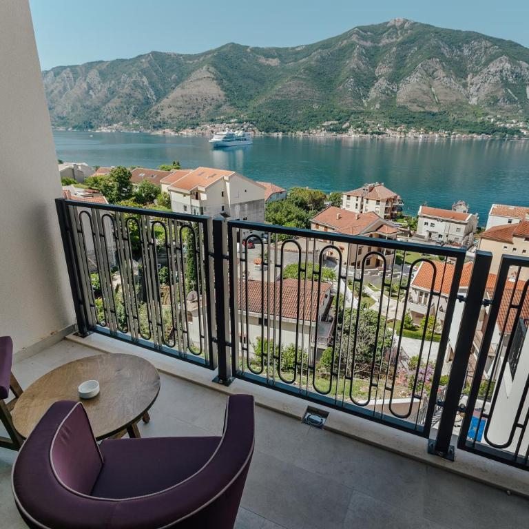 Boutique Hotel Casa del Mare - Vizura - Deluxe Double Room with Balcony and Sea View - 21