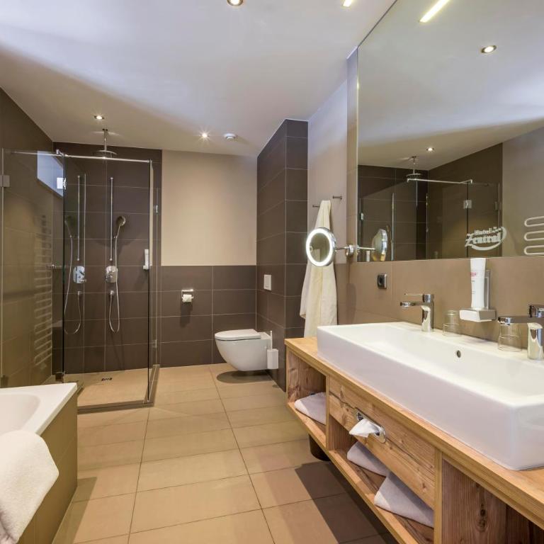 Hotel Zentral ****superior - Junior Suite „Fleckalm“ - 1