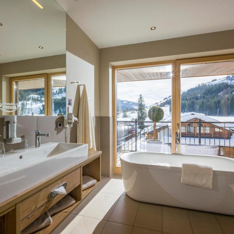 Hotel Zentral ****superior - Junior Suite „Fleckalm“ - 2