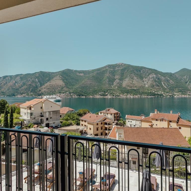 Boutique Hotel Casa del Mare - Vizura - Deluxe Double Room with Balcony and Sea View - 17