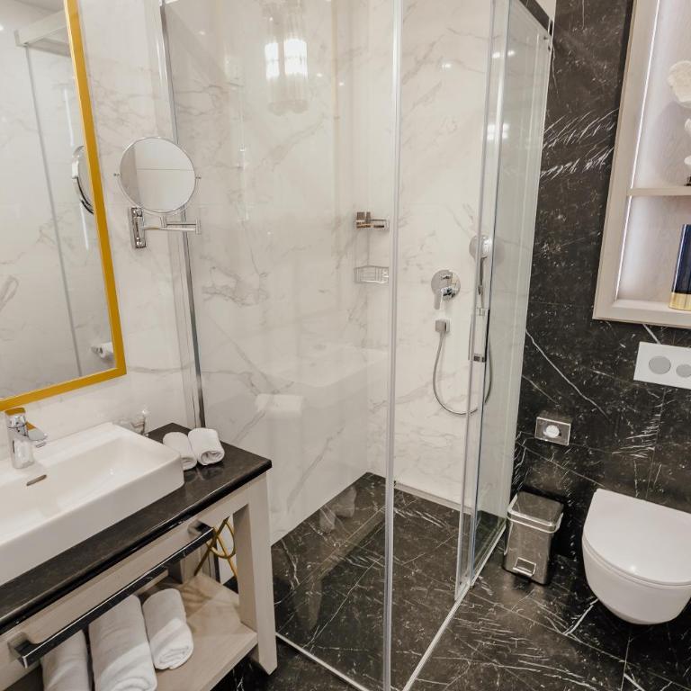 Boutique Hotel Casa del Mare - Vizura - Double Room with Mountain View - 10