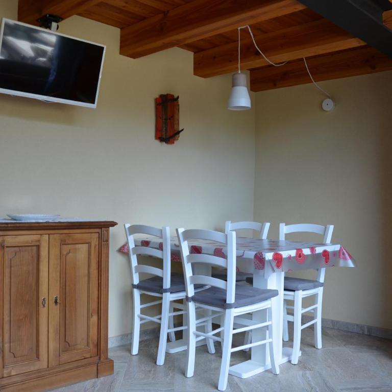Charming Holiday House in Villeneuve Italia with Garden View - Casa Vacanze - 10