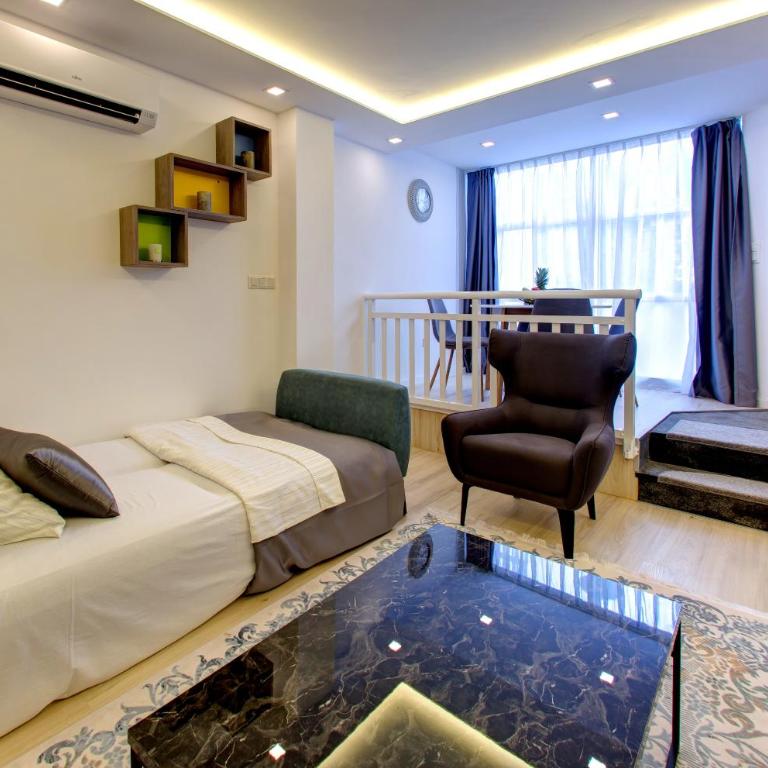 Emerald Apartment - One-Bedroom Apartment - 22