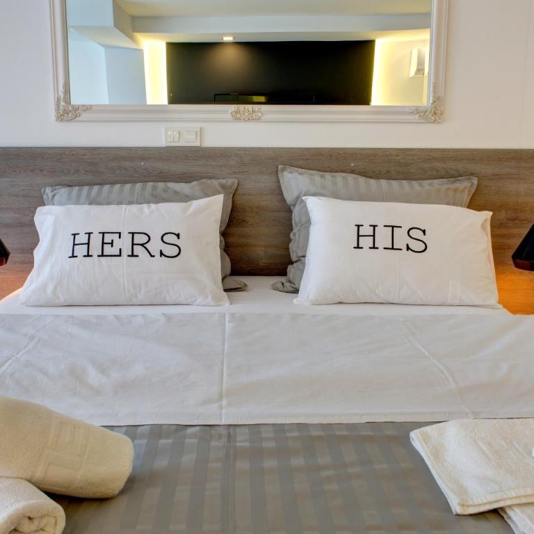 Emerald Apartment - One-Bedroom Apartment - 28