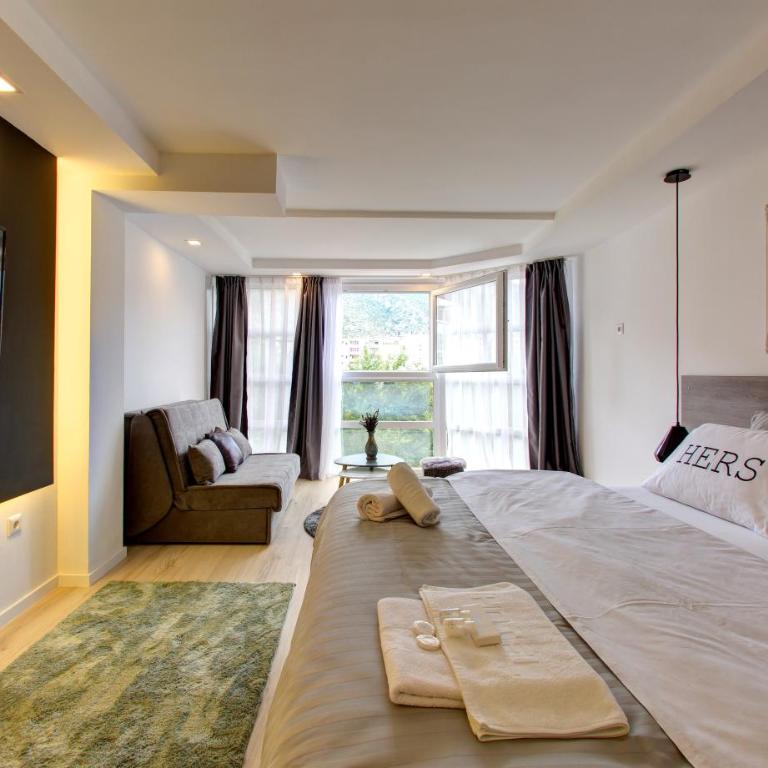 Emerald Apartment - One-Bedroom Apartment - 25