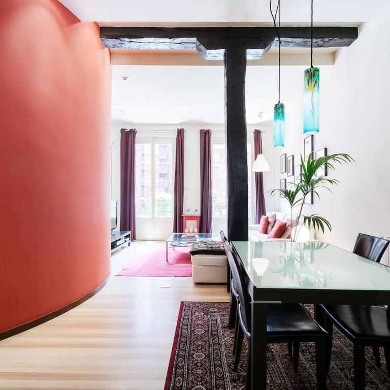 Bilbao • Centro • Guggenheim • Abando • From 1888 - Two-Bedroom Apartment - 9